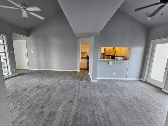 Available Now! Apartment for rent in Dallas, TX