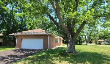 2 of 33 Spacious 4-bed, 2-bath Updated Home In Benton Harbor House for rent in Benton Harbor, MI