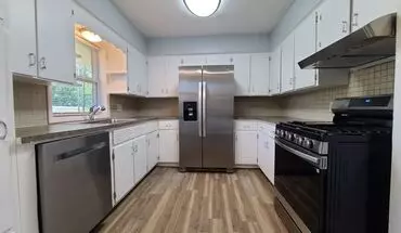 5 of 33 Spacious 4-bed, 2-bath Updated Home In Benton Harbor House for rent in Benton Harbor, MI