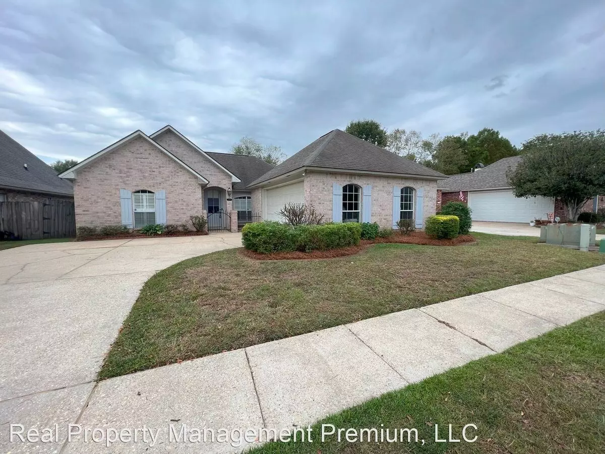 1628 Colony Ln House for rent in Zachary, LA