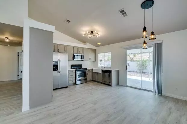 Fully Upgraded 3 Bedroom House On Large Lot Near Ann/jones Ready For Immediate Move In! Apartment for rent in Las Vegas, NV