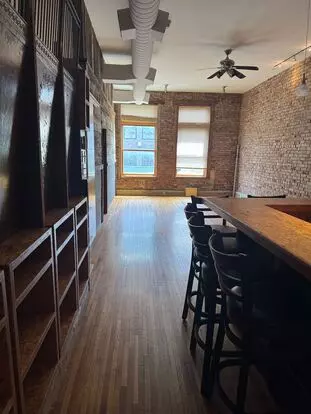 313 Park Central E, Unit 202 Apartment for rent in Springfield, MO