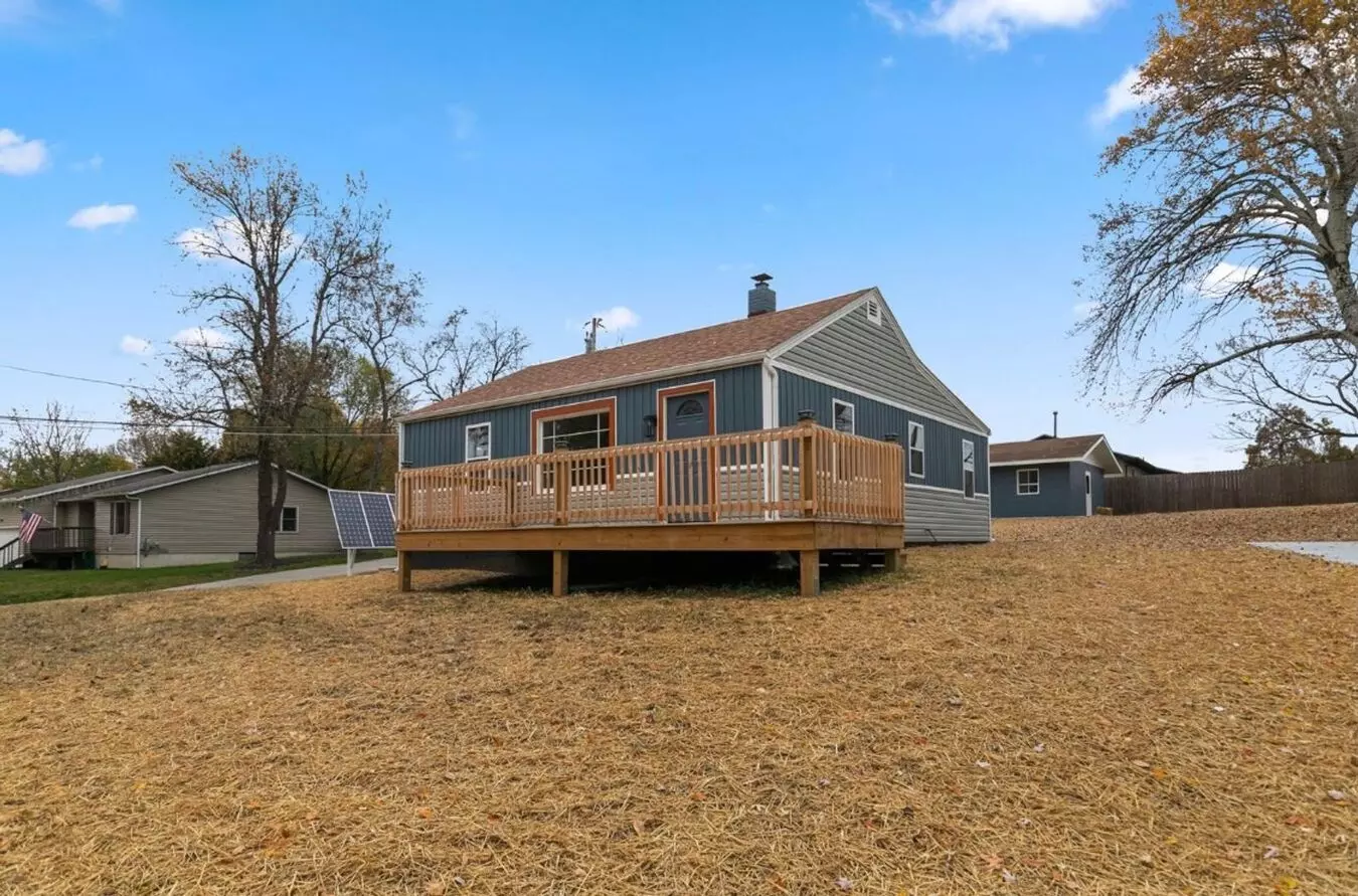3 Bed/2 Bath, 1863 Sqft Home! 702 South 10th Ave In Ozark Mo! House for rent in Ozark, MO