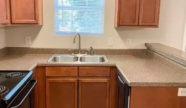 3 of 19 Summerwind Townhomes House for rent in Oakwood, GA