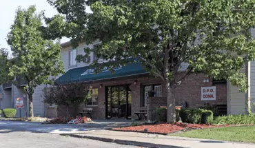4 of 5 University Meadows Apartment for rent in Detroit, MI