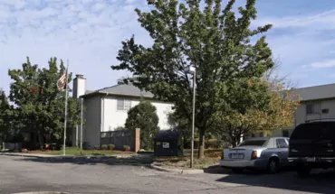 2 of 5 University Meadows Apartment for rent in Detroit, MI