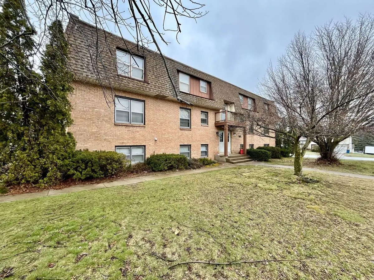 Mccarty St Nw 961-971 Apartment for rent in Walker, MI