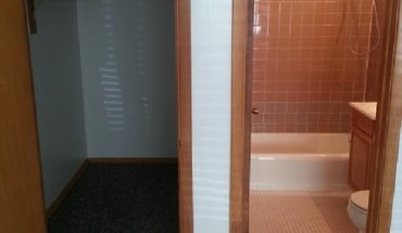 4 of 5 4451-69 S. Whitnall Apartment for rent in St Francis, WI