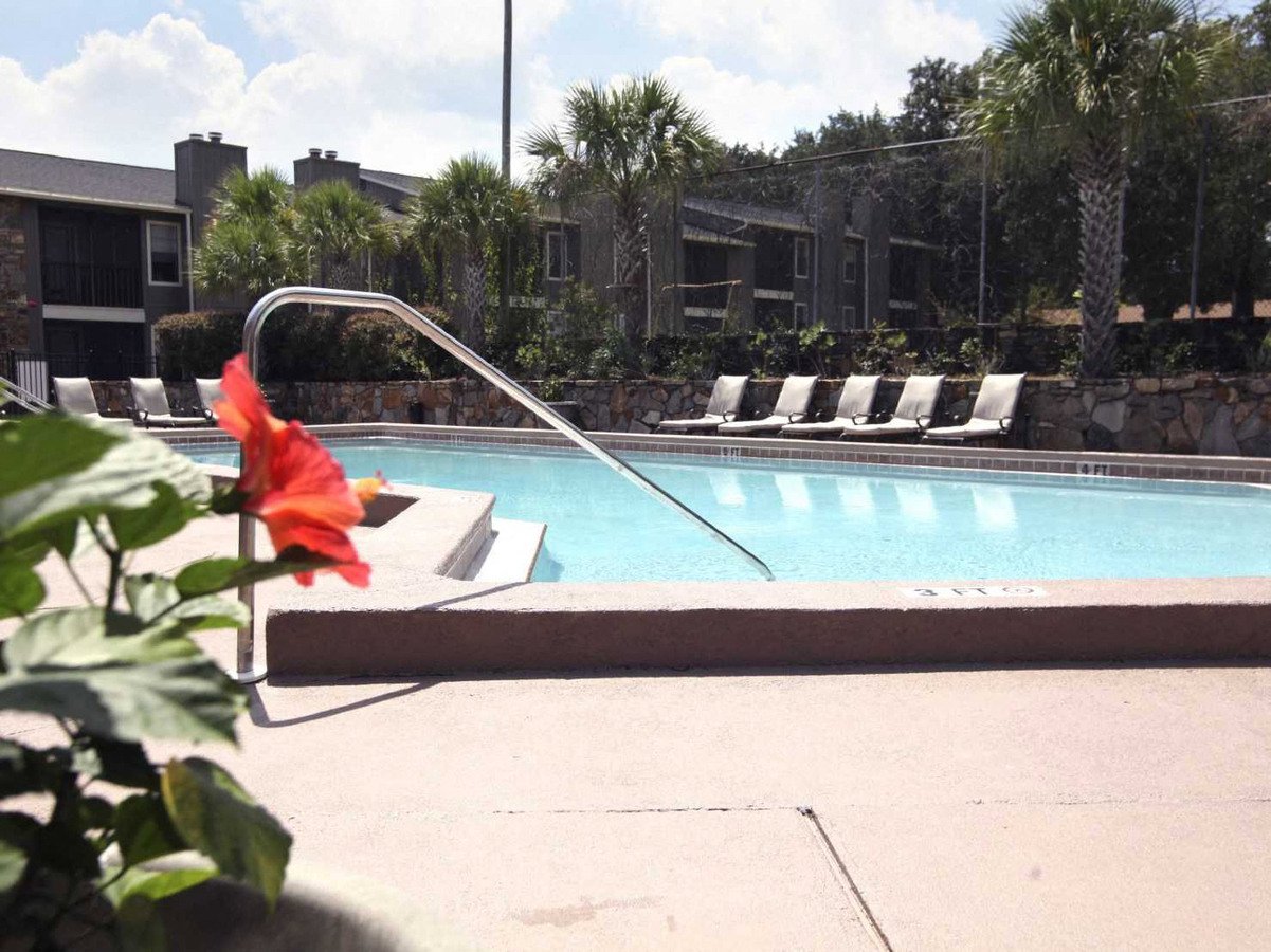 Jasmine Creek Apartments 1878 E Nine Mile Rd Pensacola, FL