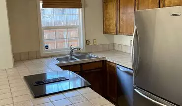 4 of 17 824 NW Newport Ave Apartment for rent in Bend, OR