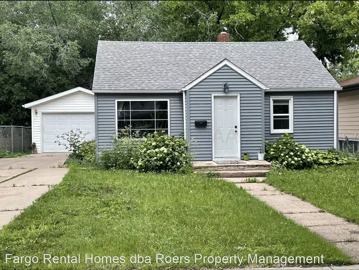 1318 11Th St House for rent in Fargo, ND