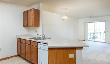 3 of 26 Foxbrook Senior Apartment for rent in Brookfield, WI
