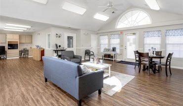 4 of 28 Franklin Ridge Apartment for rent in High Point, NC