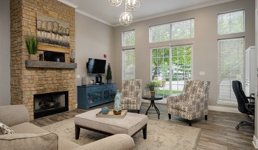The Crossings Apartments Apartment for rent in Lenexa, KS