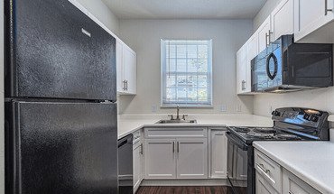Perry's Crossing Apartment Homes Apartment for rent in Perrysburg, OH