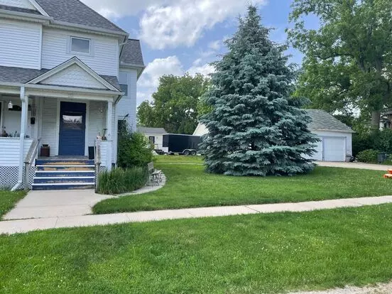 206 Oak St Apartment for rent in Darien, WI
