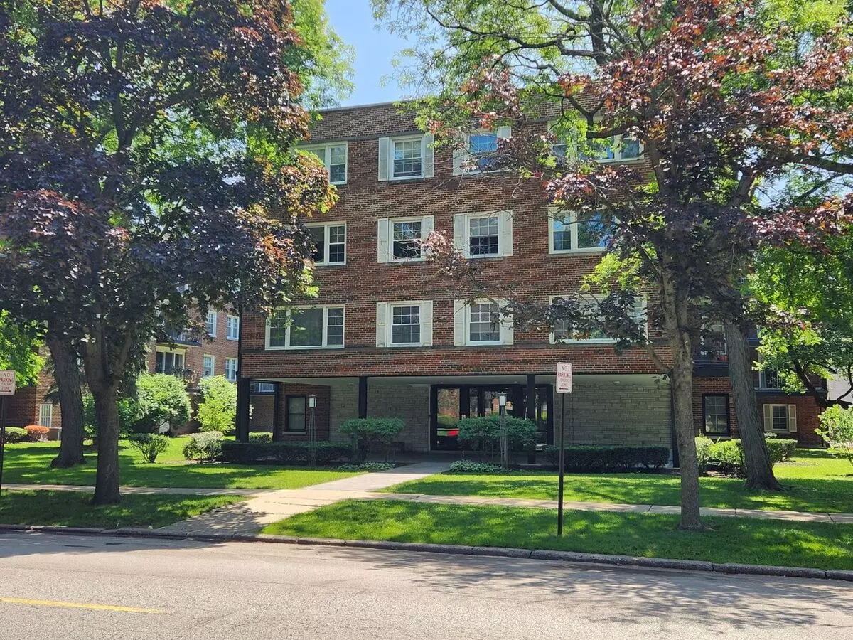 361 *2620 CENTRAL STREET LLC* Apartment for rent in Evanston, IL