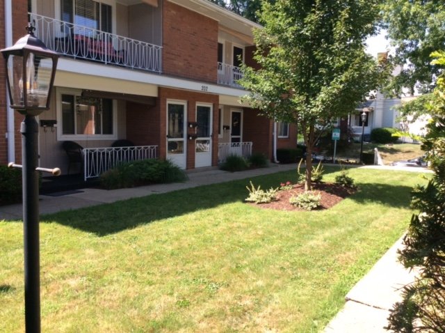 202 Delaware Ave Apartment for rent in Oakmont, PA
