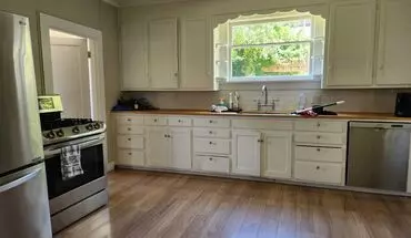 2 of 14 1017 15th St House for rent in Bellingham, WA