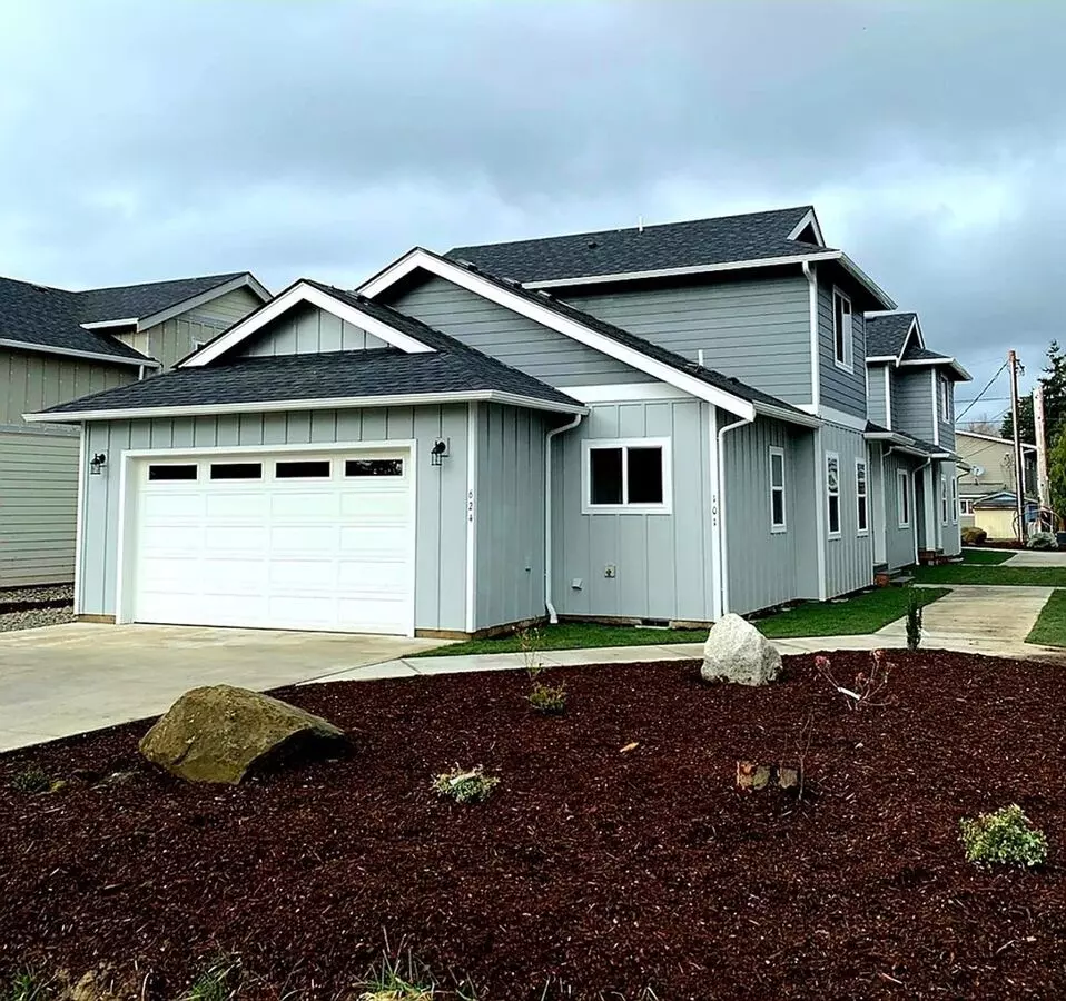 624 E St Apartment for rent in Blaine, WA