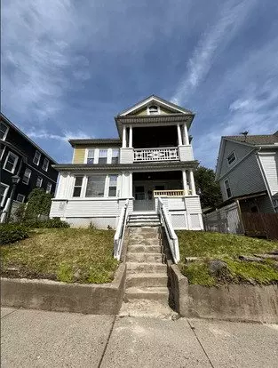Beautifully Maintained Two-family House Apartment for rent in Holyoke, MA