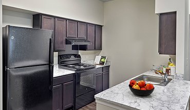 2 of 12 Truman Square Apartment for rent in Edison, NJ