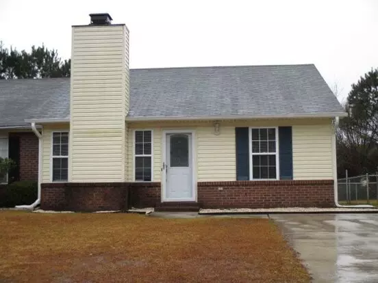 112 Live Oak Ct Apartment for rent in Midway Park, NC