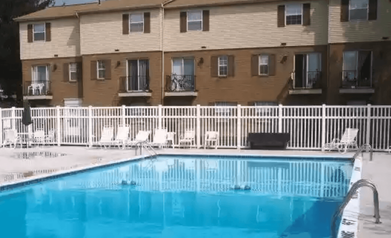 Park Place Apartments 1911 Kendall Pl Grove City, OH