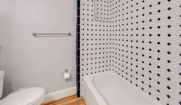 2 of 19 330 N Charles Street Apartment for rent in Baltimore, MD