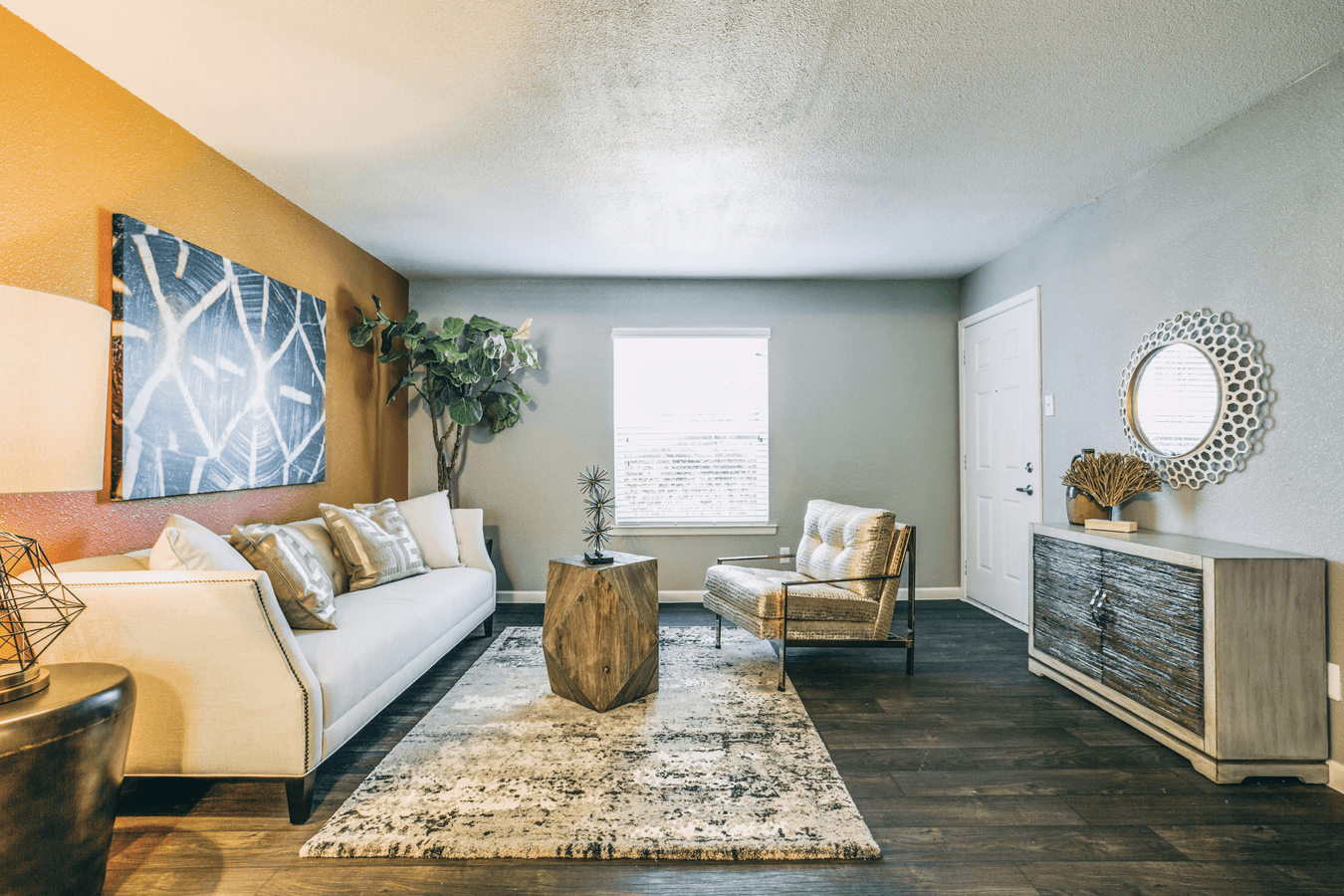 Zeke Apartments 1141 Easton Road Dallas, TX Rentable