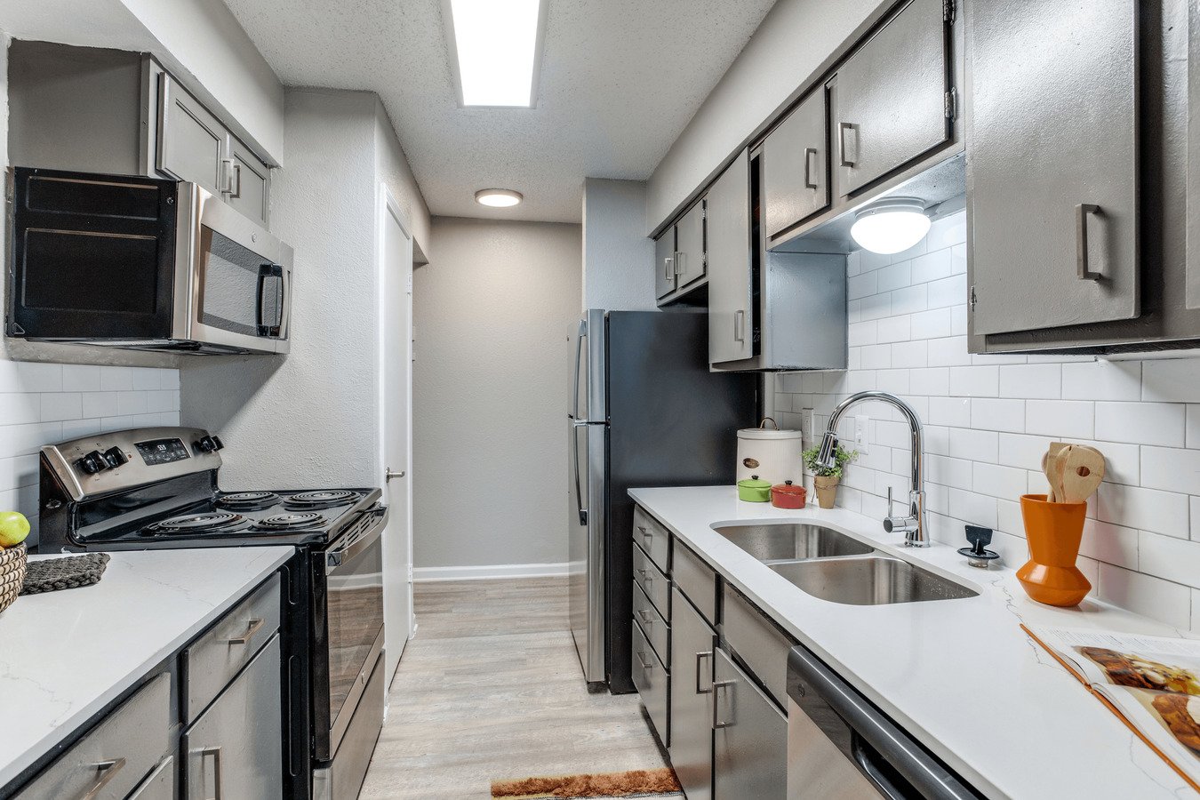 The Booker Apartments 800 Link Drive Duncanville, TX