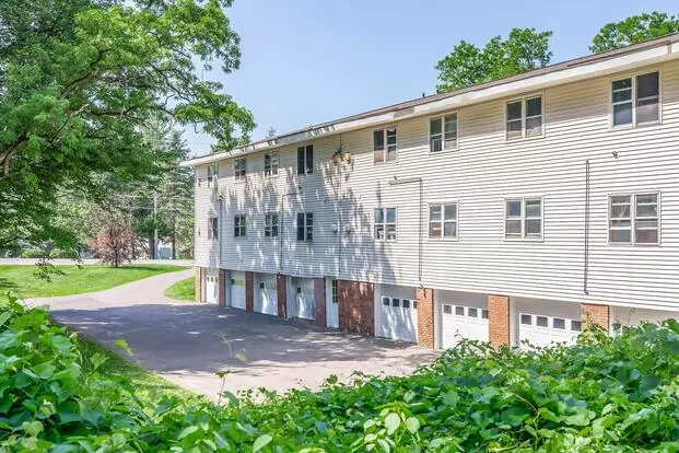 Sitterly Manor Apartment for rent in Clifton Park, NY Sitterly Manor Apartment for rent in Clifton Park, NY