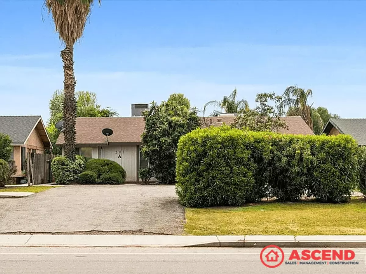 205 Universe Ave Apartment for rent in Bakersfield, CA