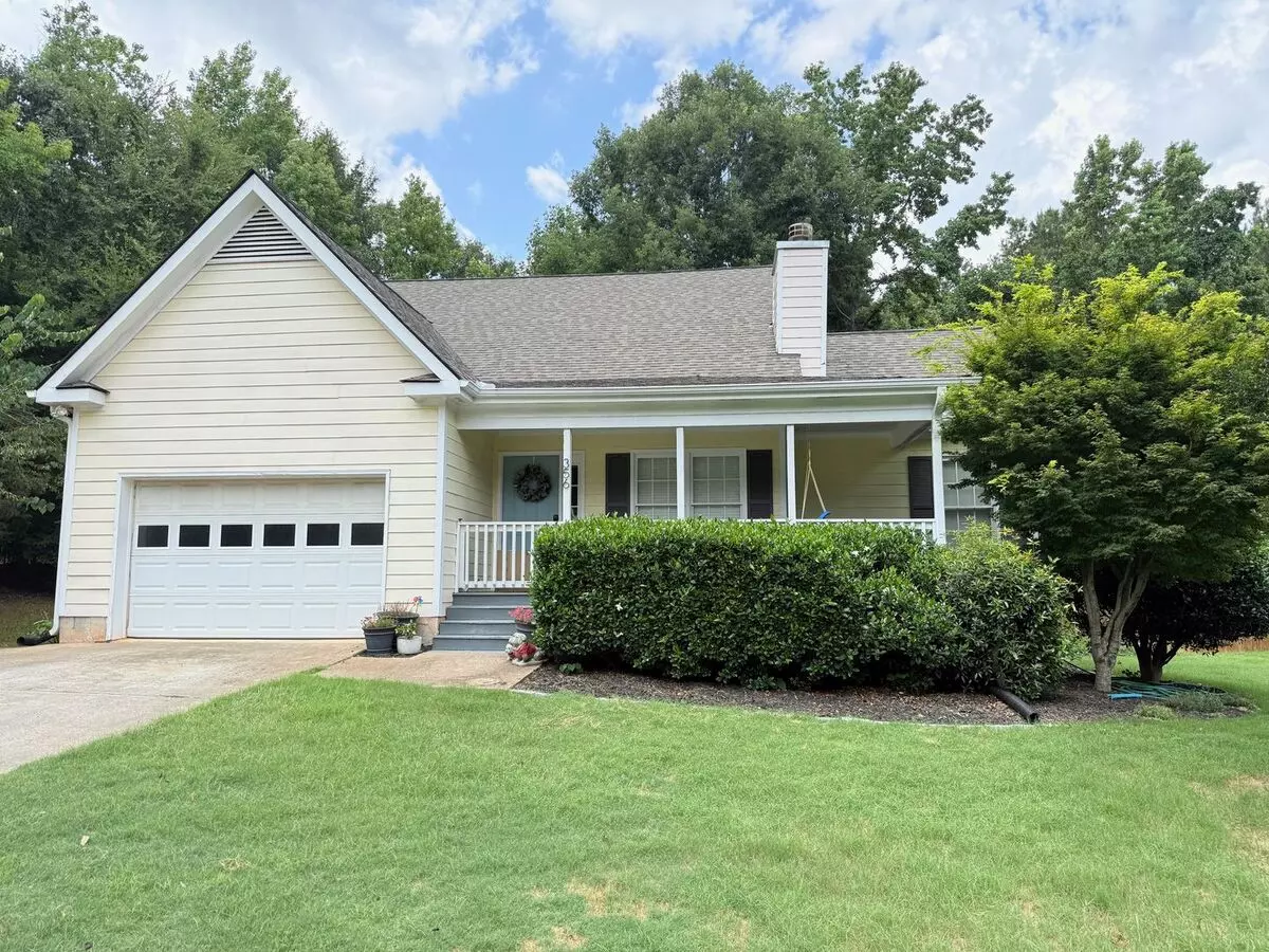 Handsome East Side Ranch In Lexington Estates House for rent in Athens, GA