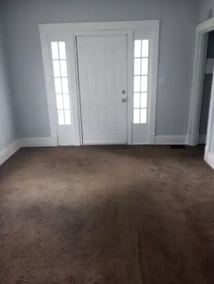 1213 Larchmont Apartment for rent in Louisville, KY