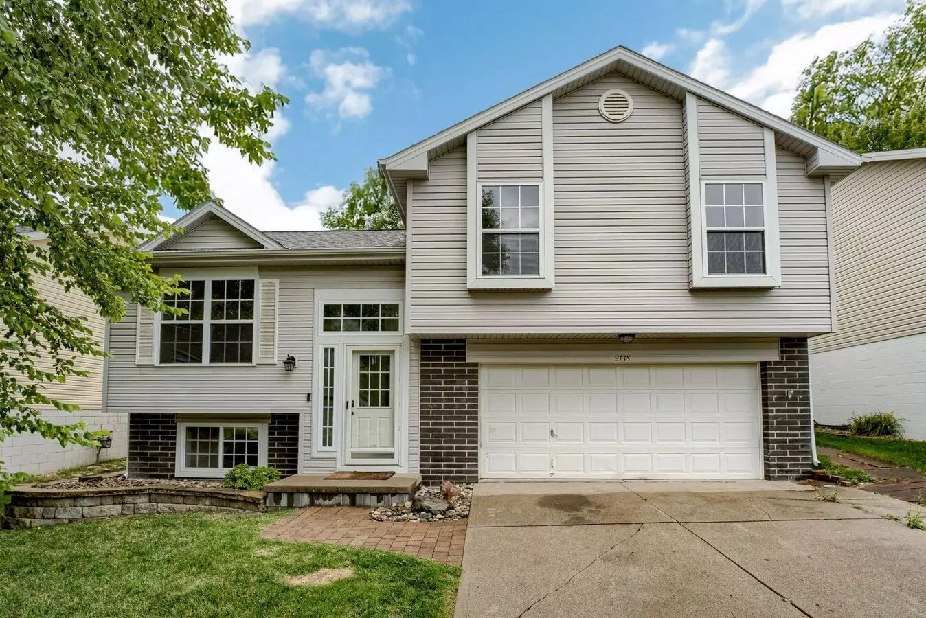 Well-designed 3-bedroom In Prime West Omaha Location!! House for rent in Omaha, NE
