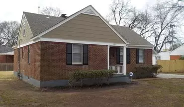 2 of 5 1095 Waring - Available Now! House for rent in Memphis, TN
