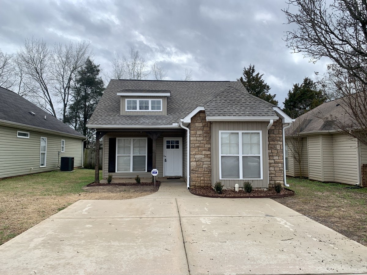 108 Moss Stone Ln Available Now! Apartments Calera, AL