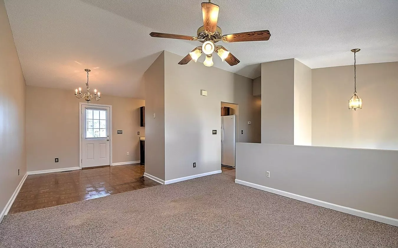 2 of 3 Spacious Home For Rent In Gray House for rent in Jonesborough, TN