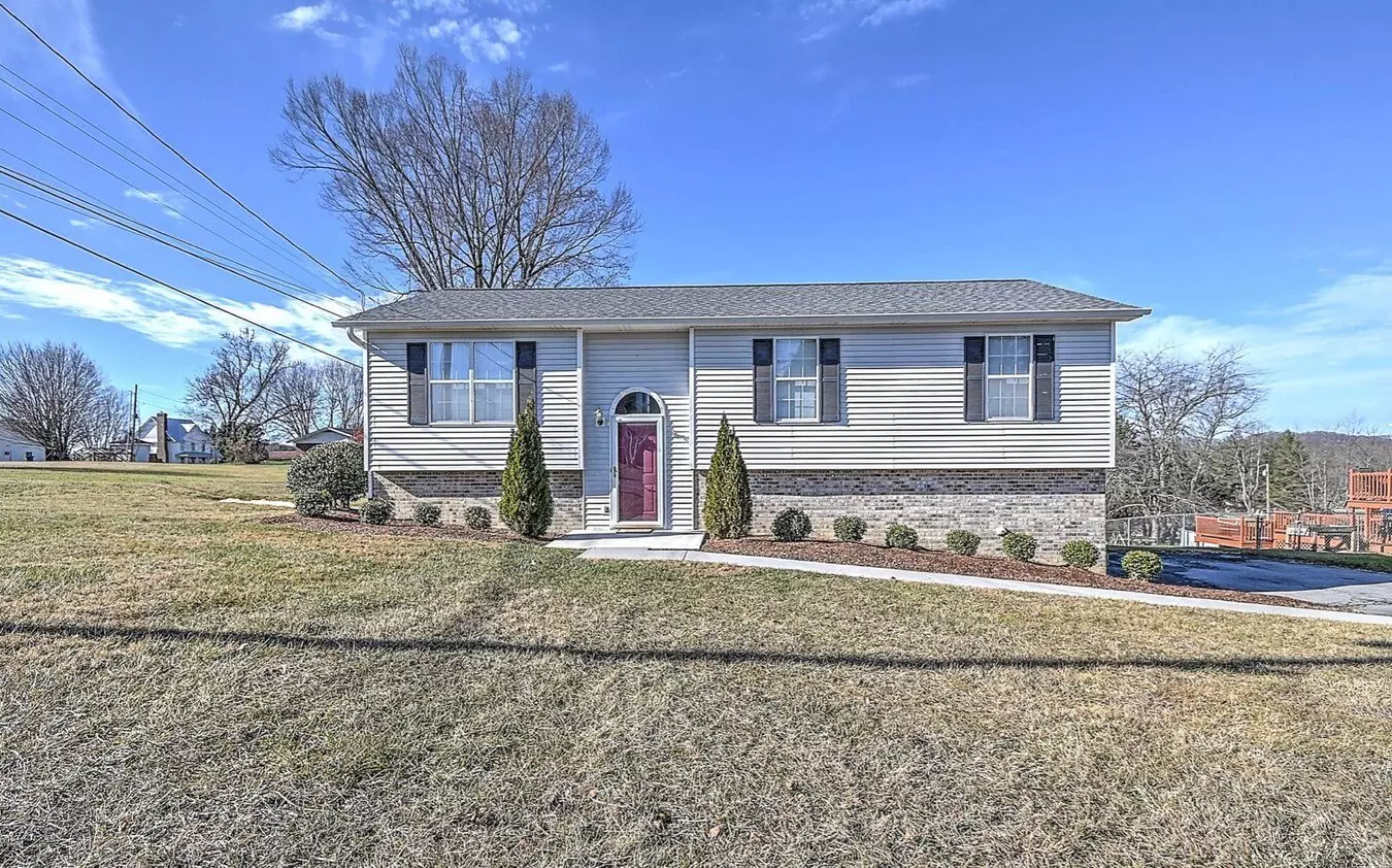 Spacious Home For Rent In Gray House for rent in Jonesborough, TN