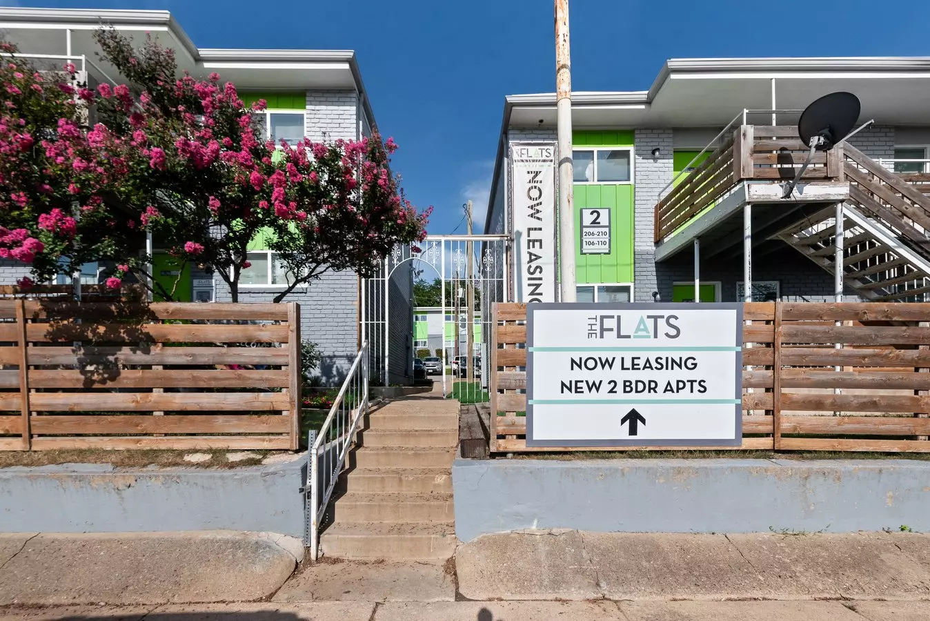 Modern 2br Apt Just Minutes From Downtown Dallas! House for rent in Dallas, TX