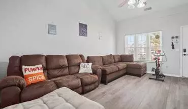 2 of 13 Charming End-unit Townhome House for rent in North Charleston, SC