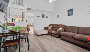 3 of 13 Charming End-unit Townhome House for rent in North Charleston, SC