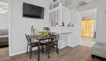 4 of 13 Charming End-unit Townhome House for rent in North Charleston, SC