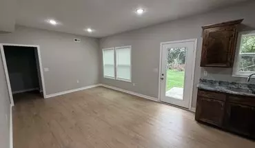 5 of 16 107 Allen Dr Apartment for rent in Warrensburg, MO
