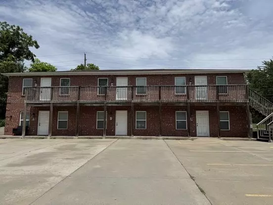 Two Bedroom Open Floor Plan Apartment for rent in Warrensburg, MO