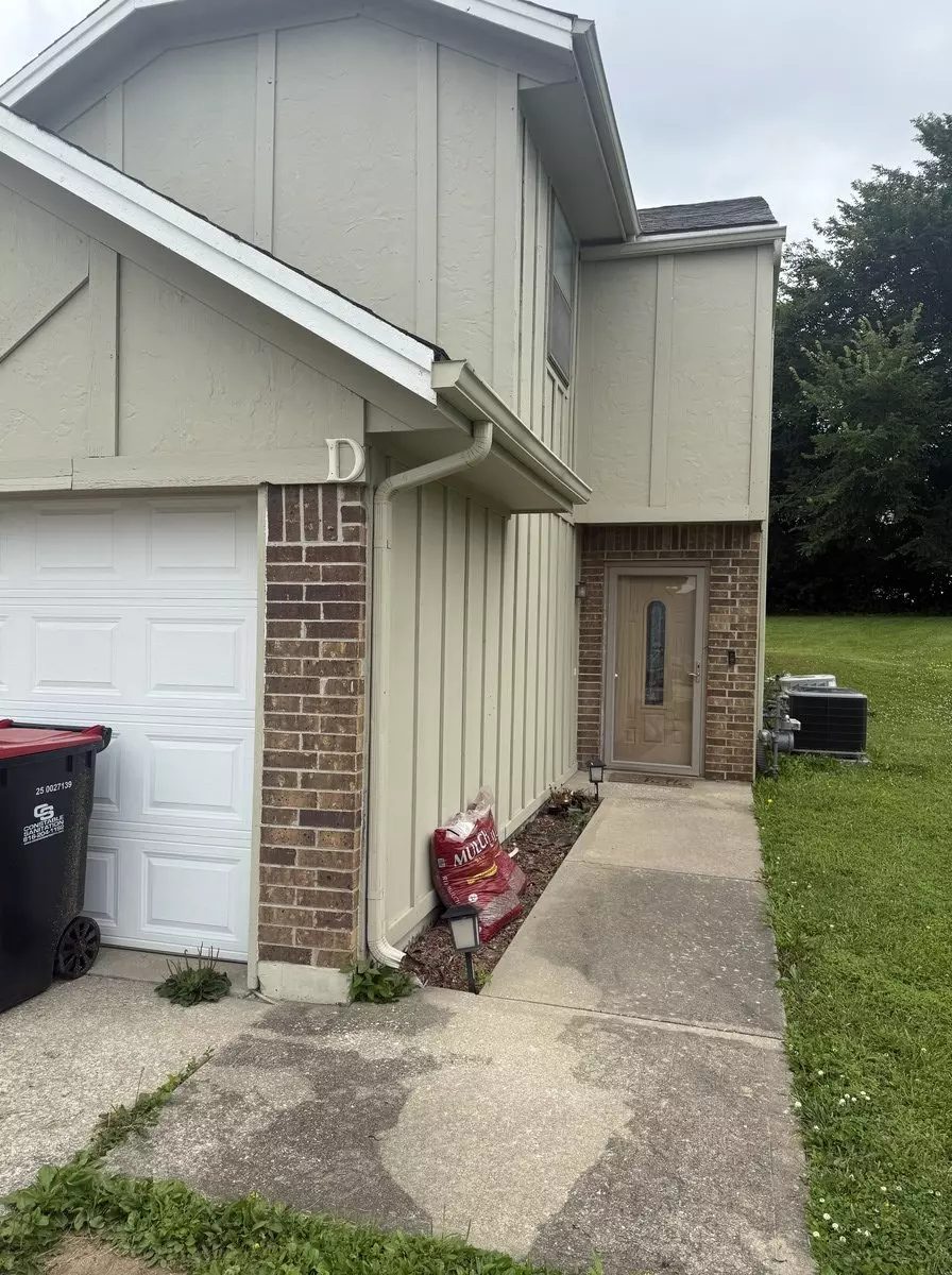 1104 Pine Ct Apt D House for rent in Warrensburg, MO