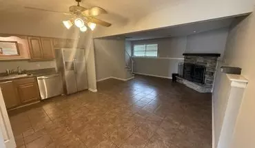 2 of 6 1104 Pine Ct Apt D House for rent in Warrensburg, MO