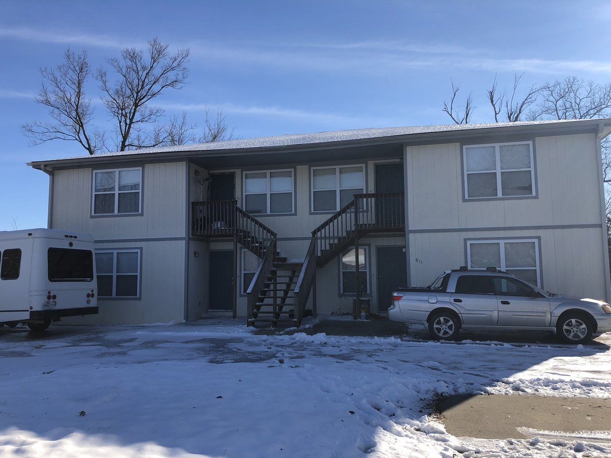 611 Mcpherson Knob Noster, MO Apartment for Rent