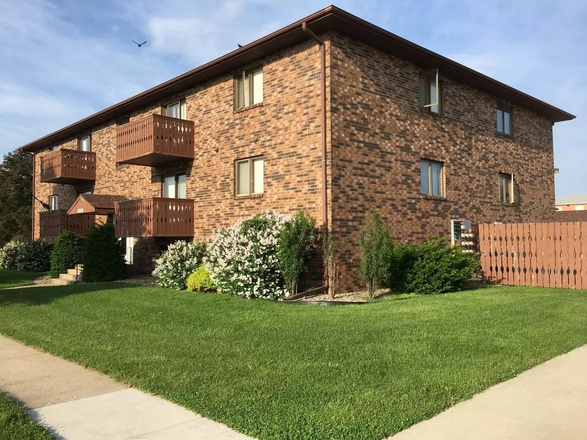 12-plex By High School Apartment for rent in Fort Dodge, IA